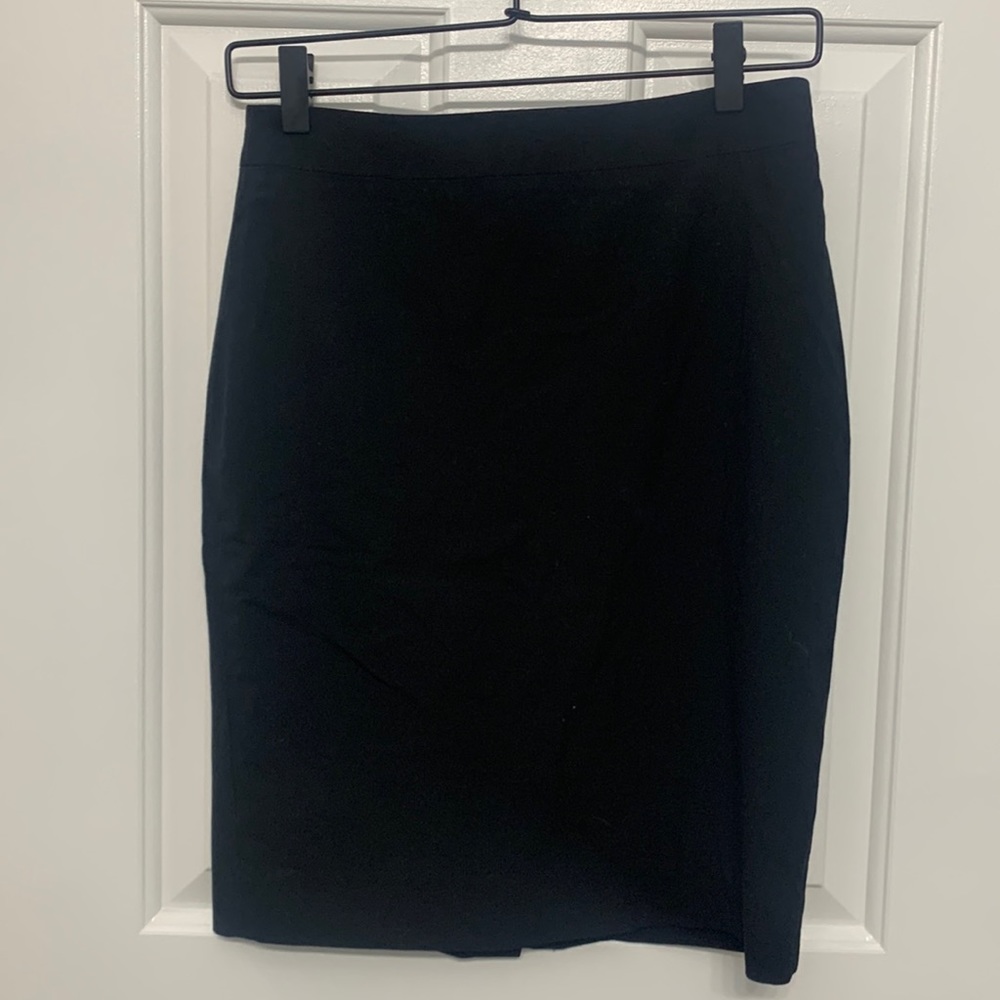Banana Republic 2 Petite Black pencil Skirt